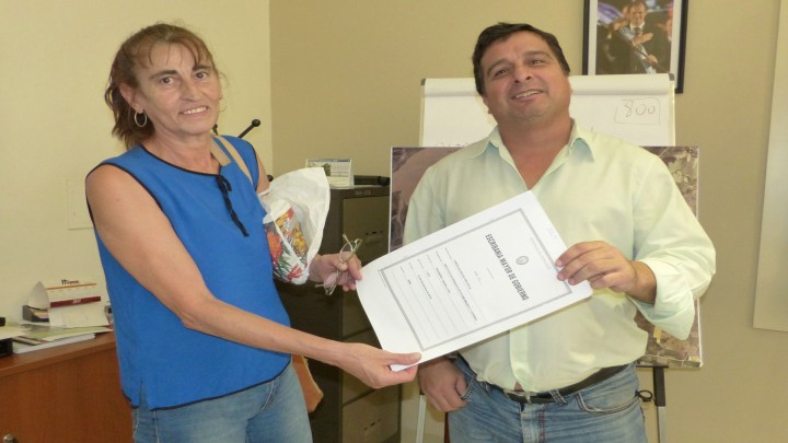 La provincia entregará escrituras de sus viviendas a un centenar de familias de Paraná