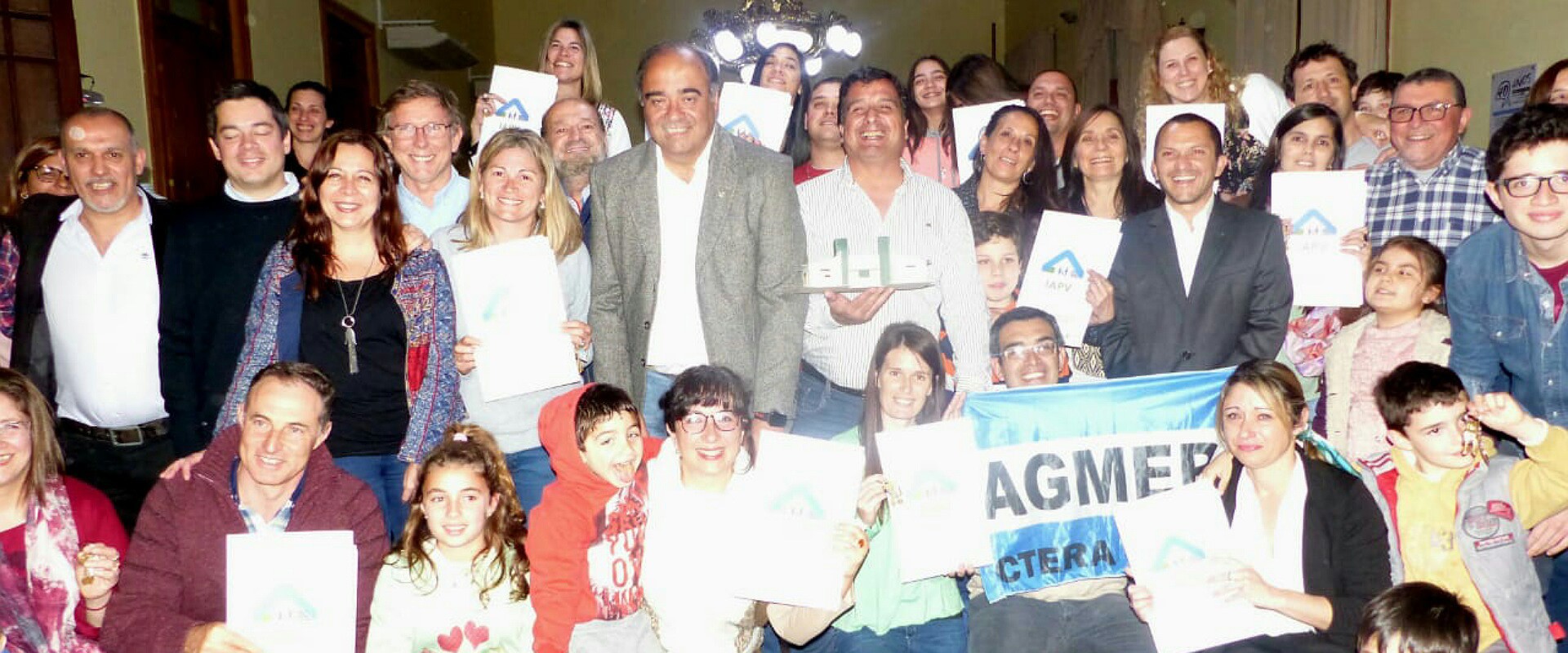 Familias docentes de Gualeguaychú accedieron a su casa propia