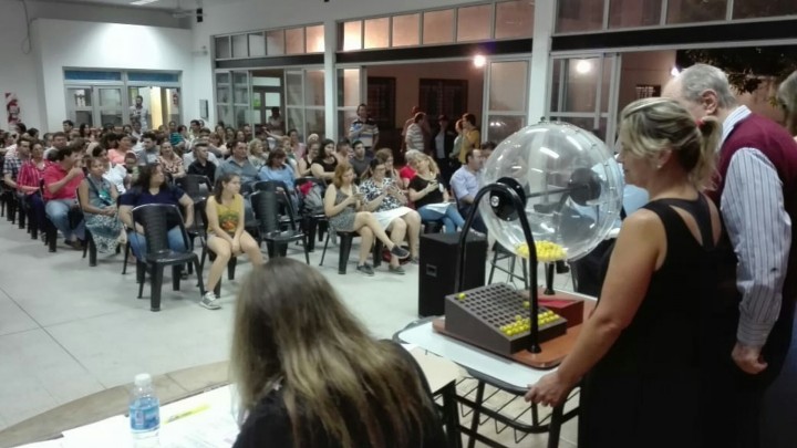 Sortearon 80 viviendas para docentes de Concepción del Uruguay