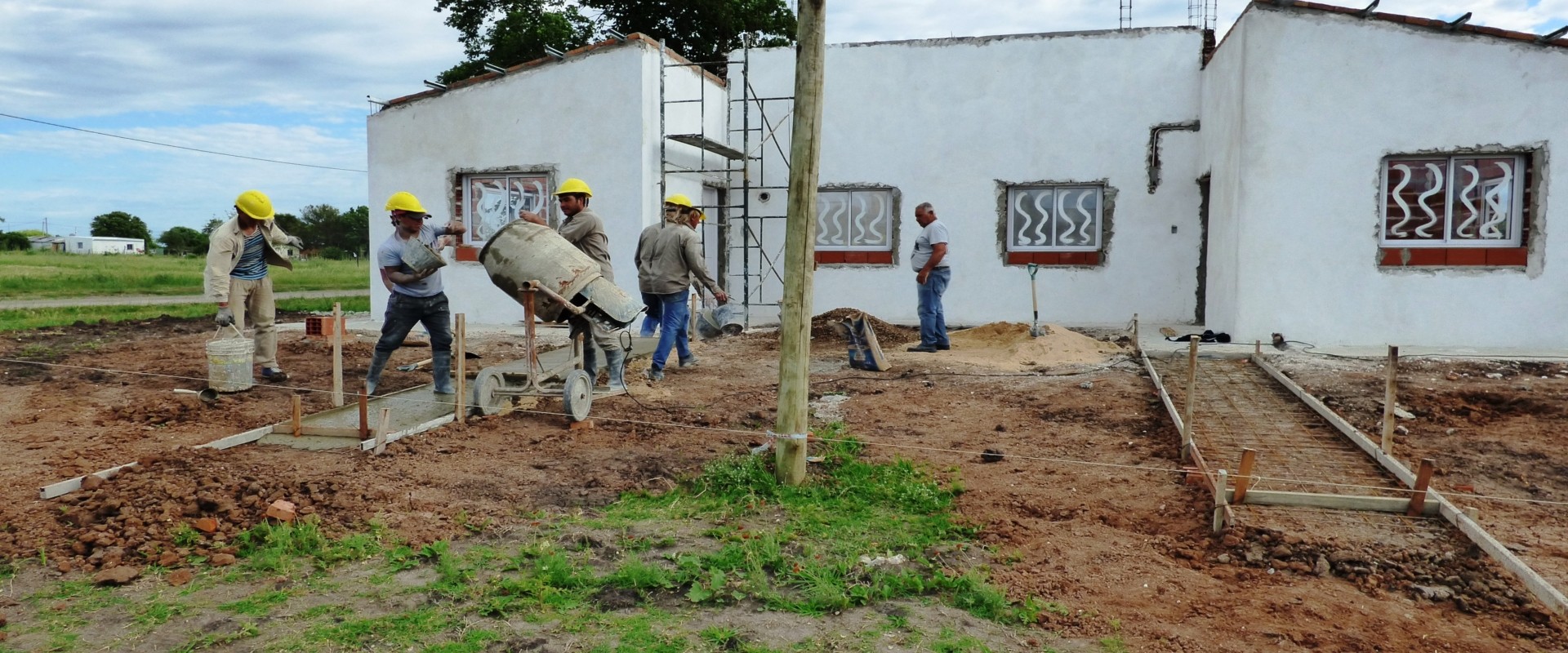 La provincia comenzó con recursos propios  la  construcción de  42 viviendas en Crespo y Hernández