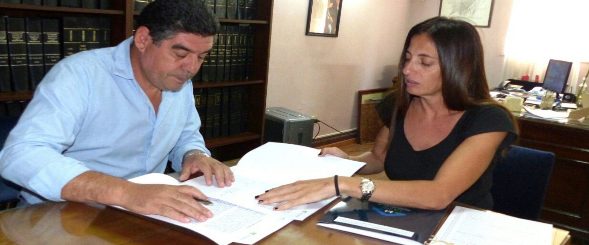 La provincia rubricó contrato para construir 20 nuevas viviendas en Racedo