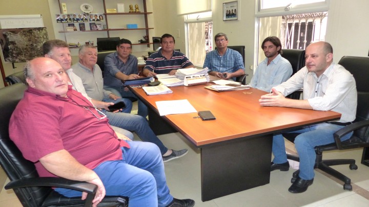 IAPV trabaja en darle solución a la situación  de la red cloacal de las 300 viviendas de Paraná