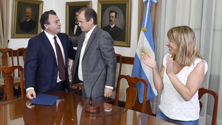 Bordet relanzará con Nación una nueva política de viviendas