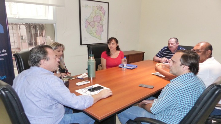 La provincia construirá nuevas viviendas para docentes técnicos en Diamante y Viale
