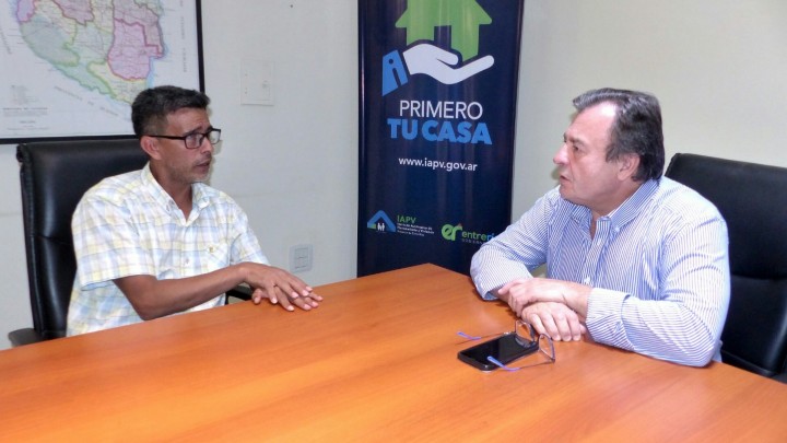 La provincia trabaja en soluciones habitacionales para Ubajay y San Gustavo