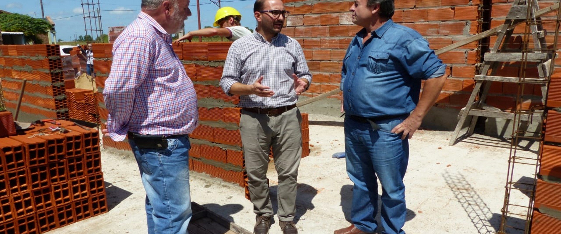 Progreso y terminación de viviendas en Santa Anita y Villa Mantero