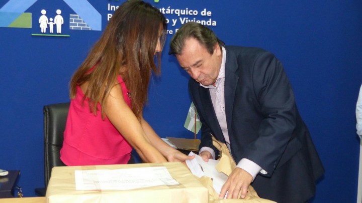 Se licitaron 15 nuevas viviendas para docentes en Diamante