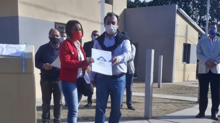 Diez familias de Estancia Grande ya cuentan con su vivienda