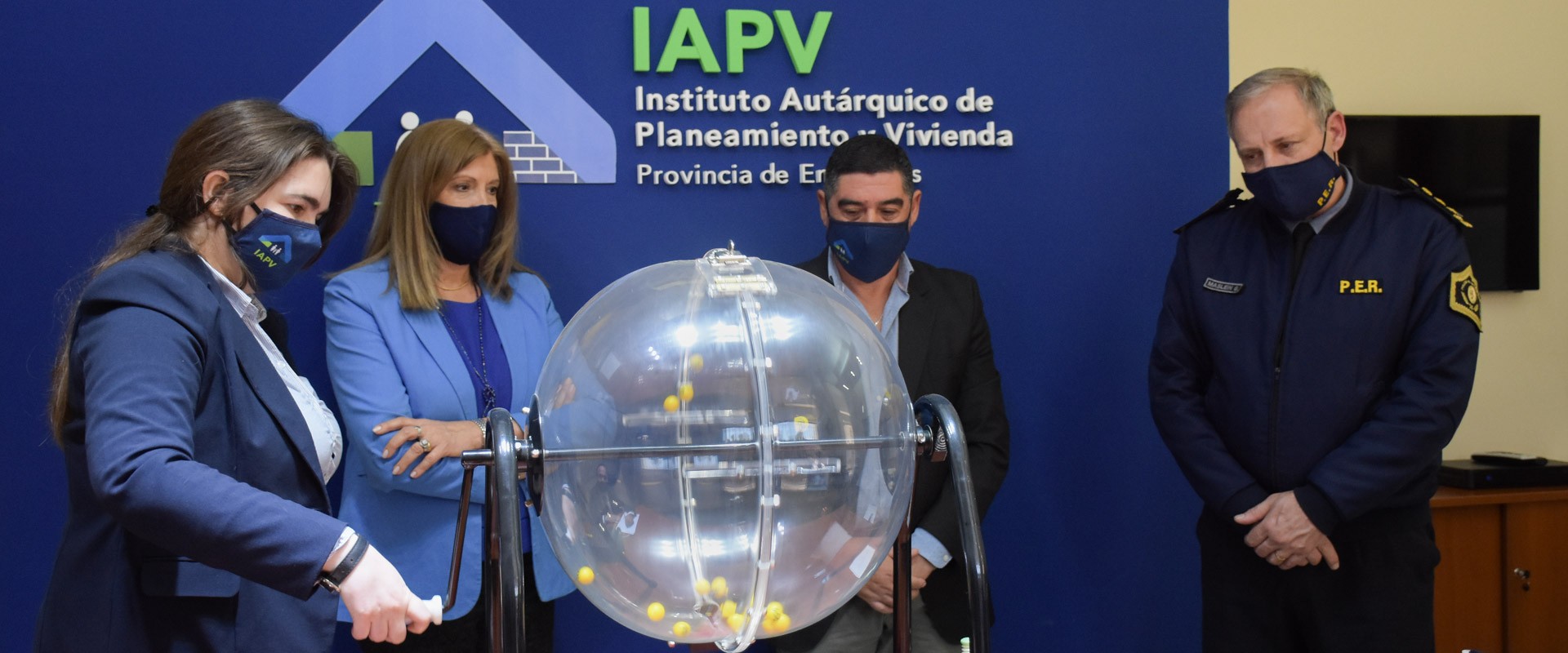 Resultados del sorteo de 6 viviendas para personal policial en Colón