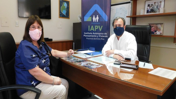 Gestionan la construcción de nuevas viviendas con fondos provinciales para Villa Elisa