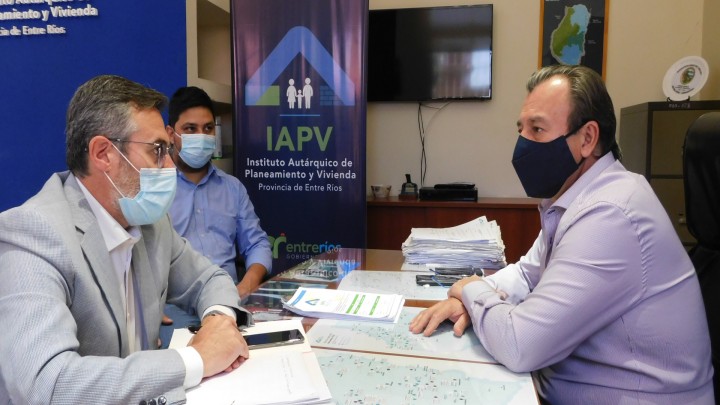 La provincia trabaja  en nuevas soluciones habitacionales para tres localidades entrerrianas