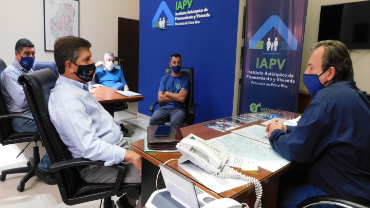 La provincia trabaja en soluciones habitacionales para Basavilbaso