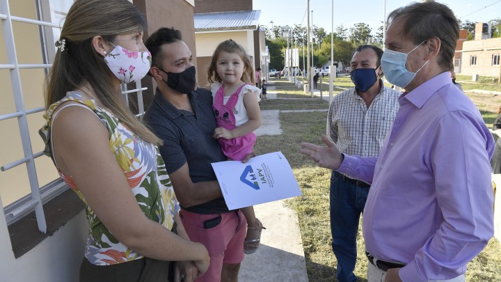 Bordet proyecta nuevos planes de viviendas para 2021 con fondos propios y de Nación