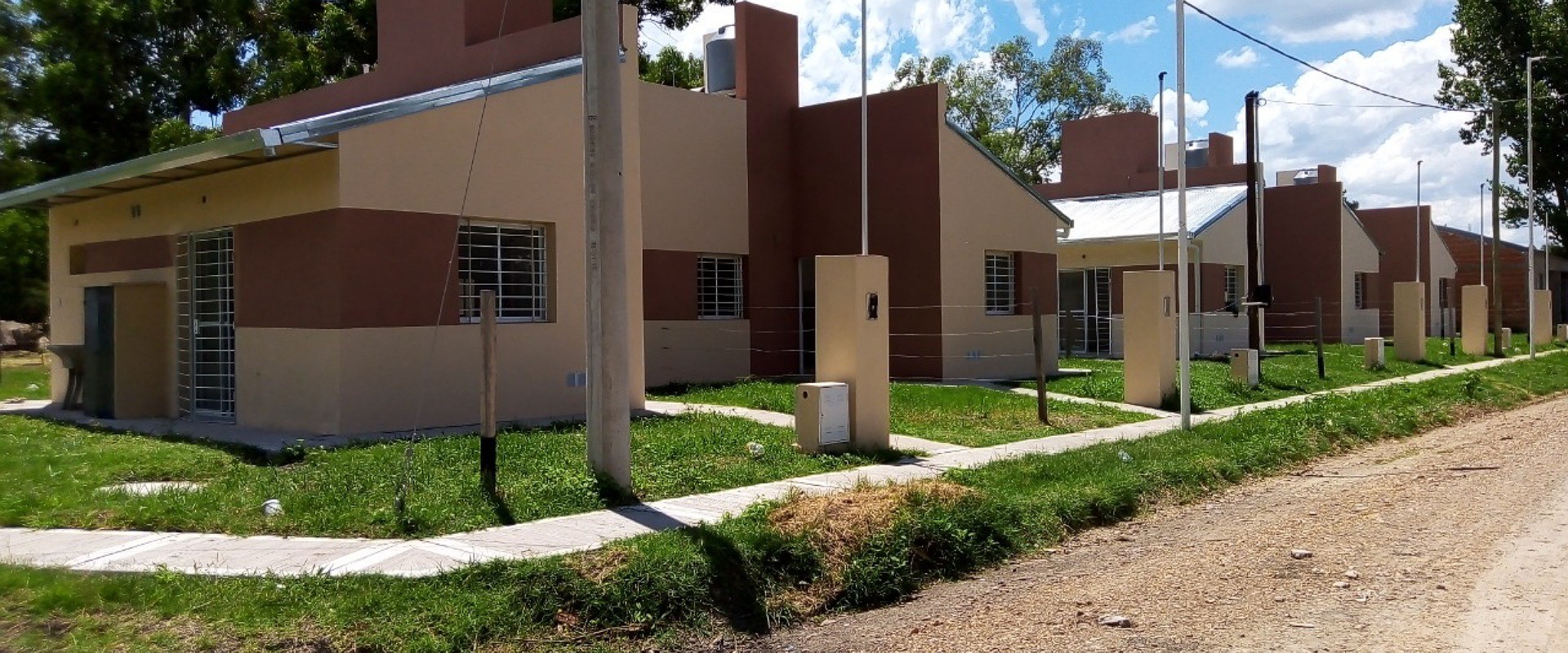 En seis localidades se construyen 100 viviendas con fondos provinciales