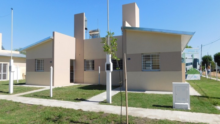 Con recursos provinciales se licitarán nuevas viviendas para ocho localidades entrerrianas