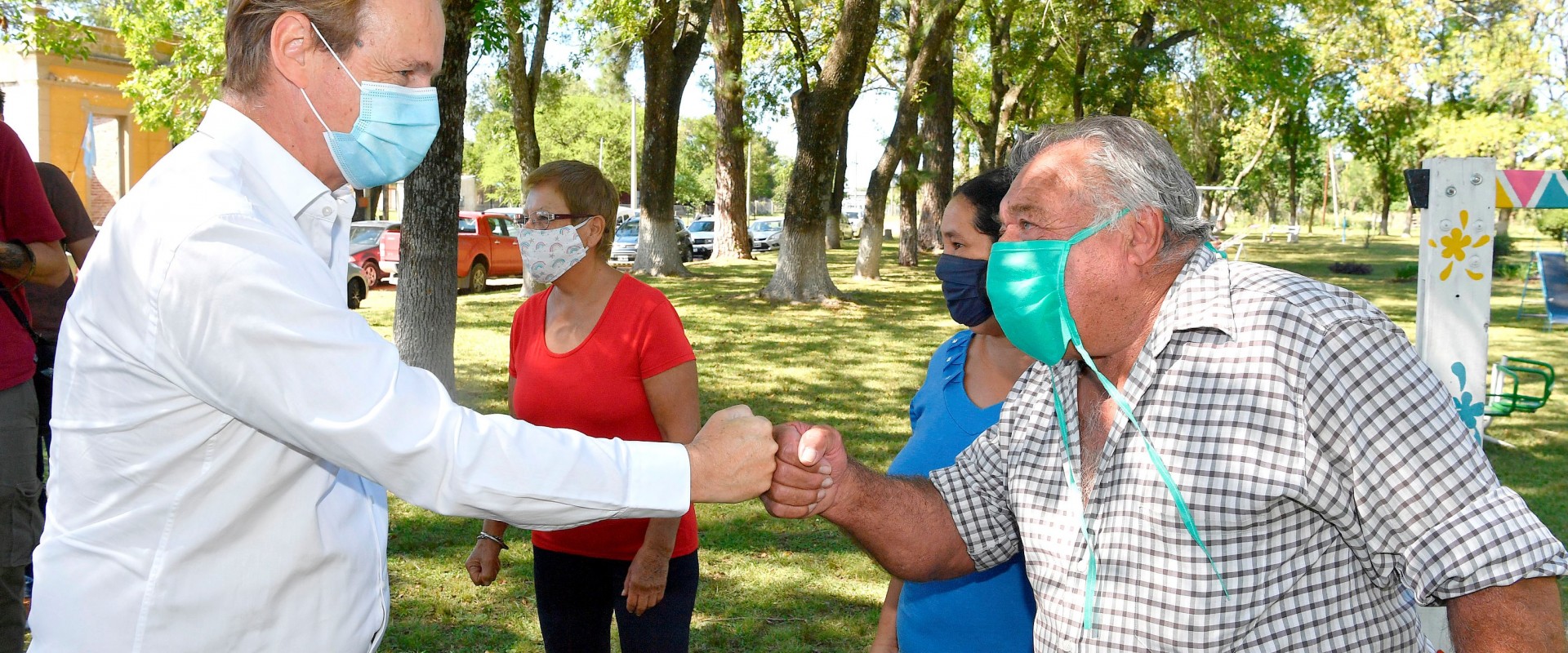 Bordet valoró el impacto de la construcción de viviendas en pequeñas localidades