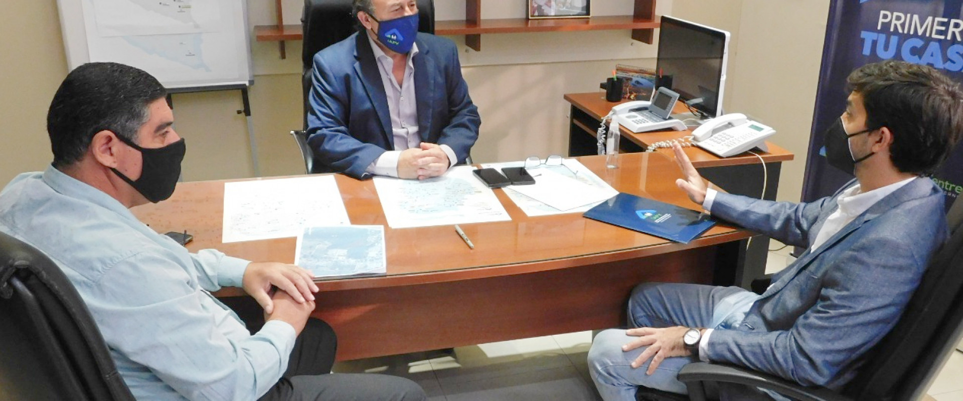 Gestionan nuevas viviendas para La Paz y Federal