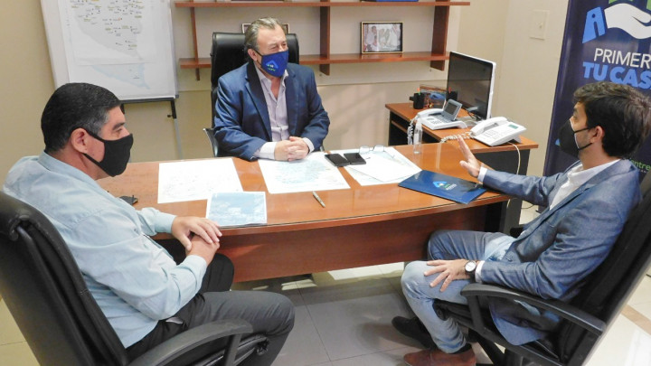 Gestionan nuevas viviendas para La Paz y Federal