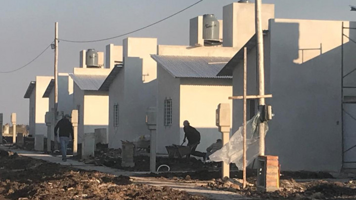 La provincia rubricó convenios para construir nuevas viviendas