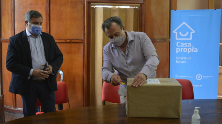 Se presentaron dos oferentes para ejecutar 70 viviendas en Diamante con fondos nacionales