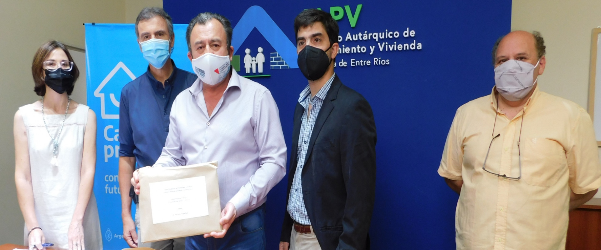 Un oferente  para construir 60  viviendas con fondos nacionales en La Paz