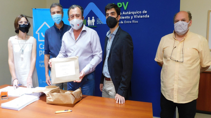 Un oferente  para construir 60  viviendas con fondos nacionales en La Paz