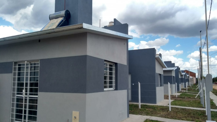 Nuevas viviendas se licitan en Gualeguaychú y El Cimarrón con recursos provinciales