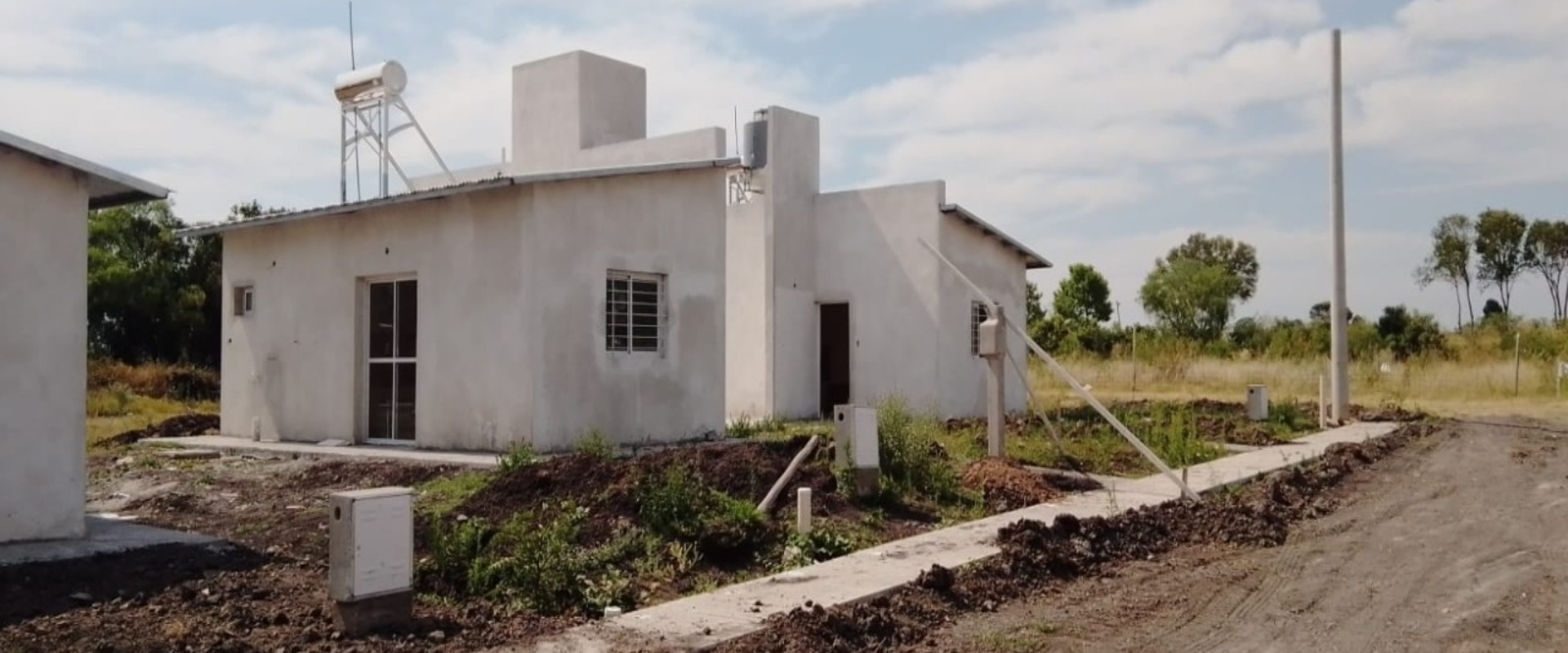 La provincia rubric&oacute; convenios para construir 40 viviendas en Gualeguaych&uacute; y Urdinarrain