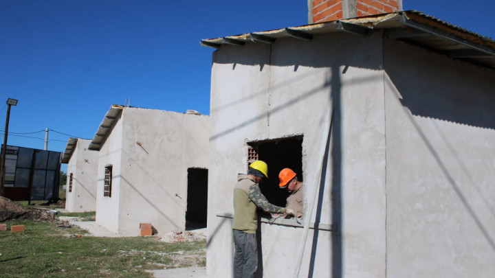 En tres localidades se construyen viviendas con fondos provinciales