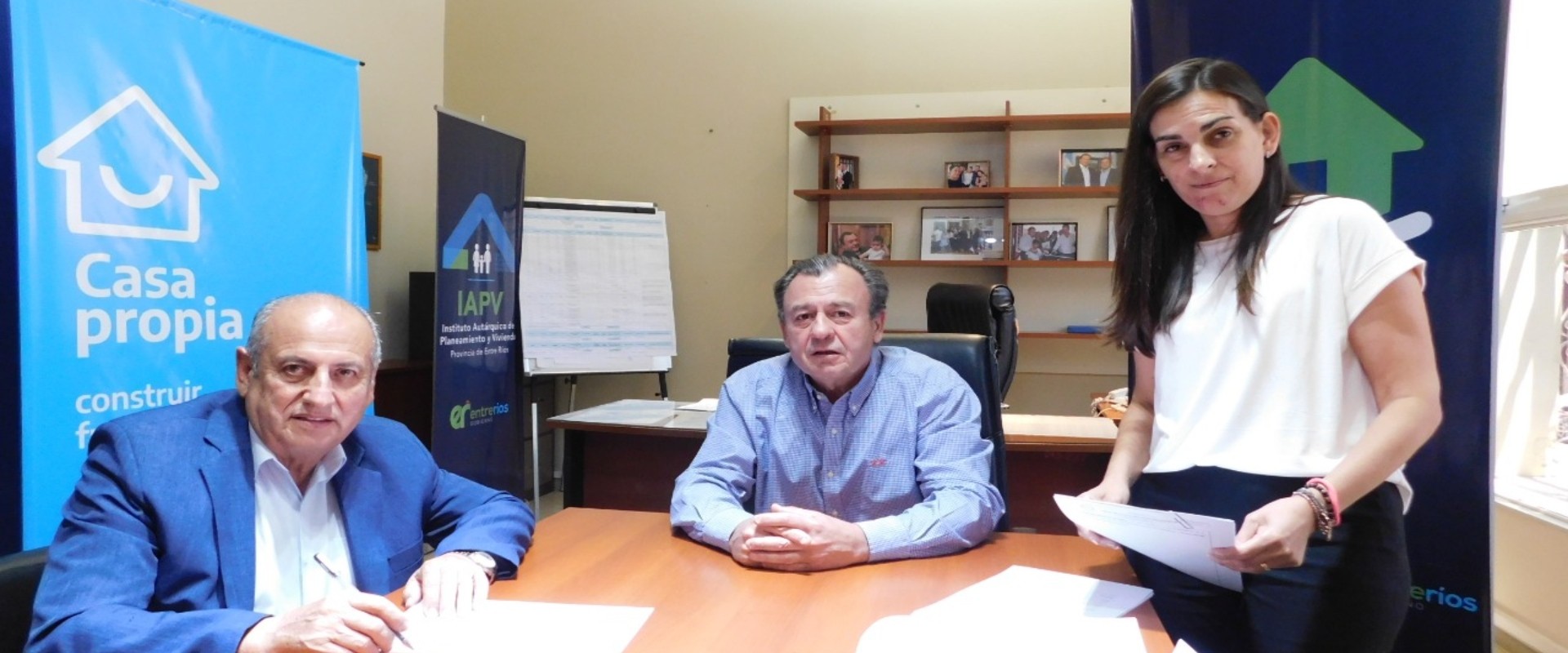 Se trabaja en soluciones habitacionales para Santa Elena y Mansilla