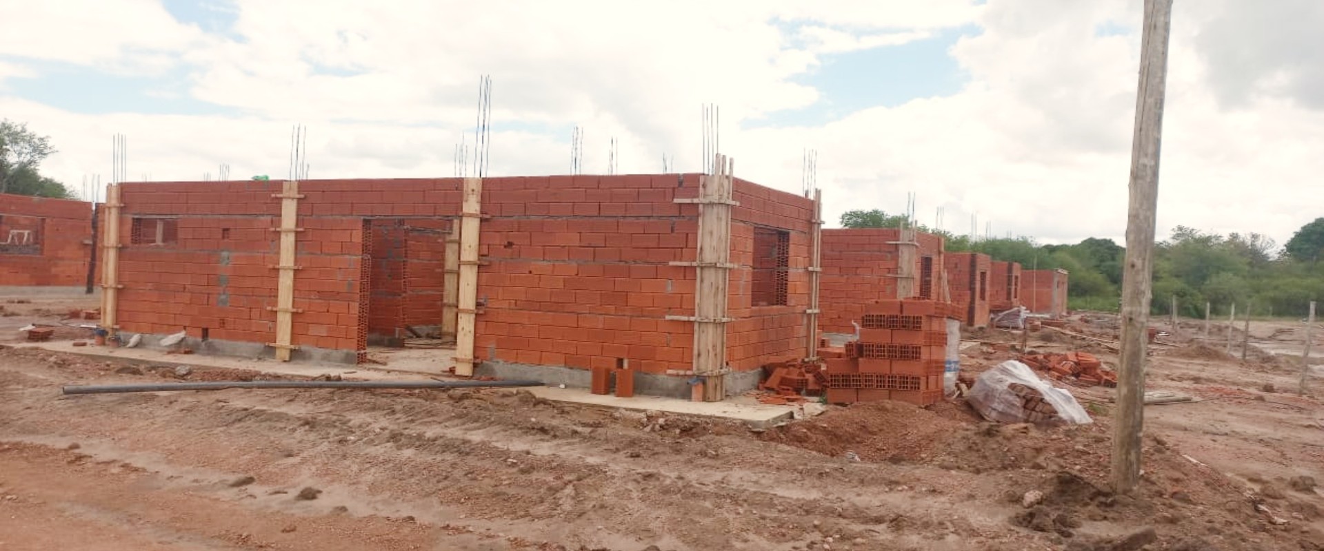 Se ejecutan con fondos nacionales viviendas en Pueblo Liebig y Colón