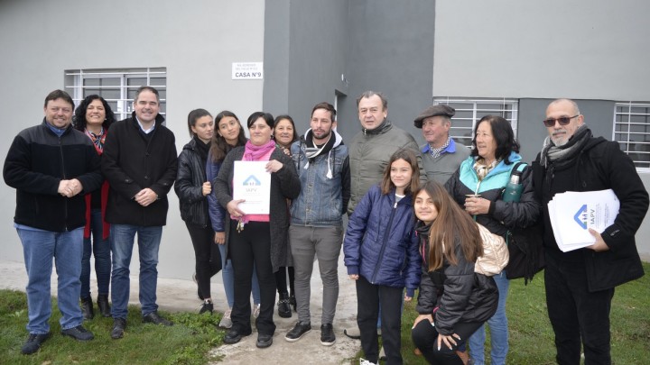 Se inauguraron 68 nuevas viviendas en cinco localidades entrerrianas financiadas con recursos provinciales