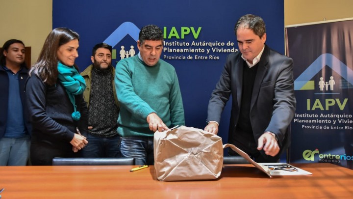Se presentó un oferente para construir viviendas con fondos nacionales en Larroque