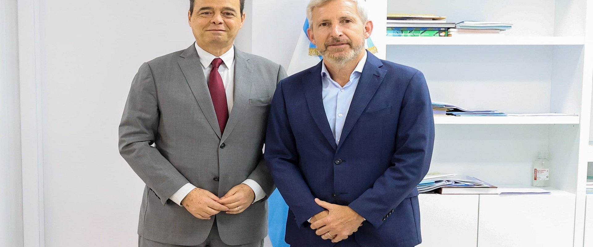 Frigerio avanza en Nación con financiamiento para viviendas y para enfrentar la crisis económica