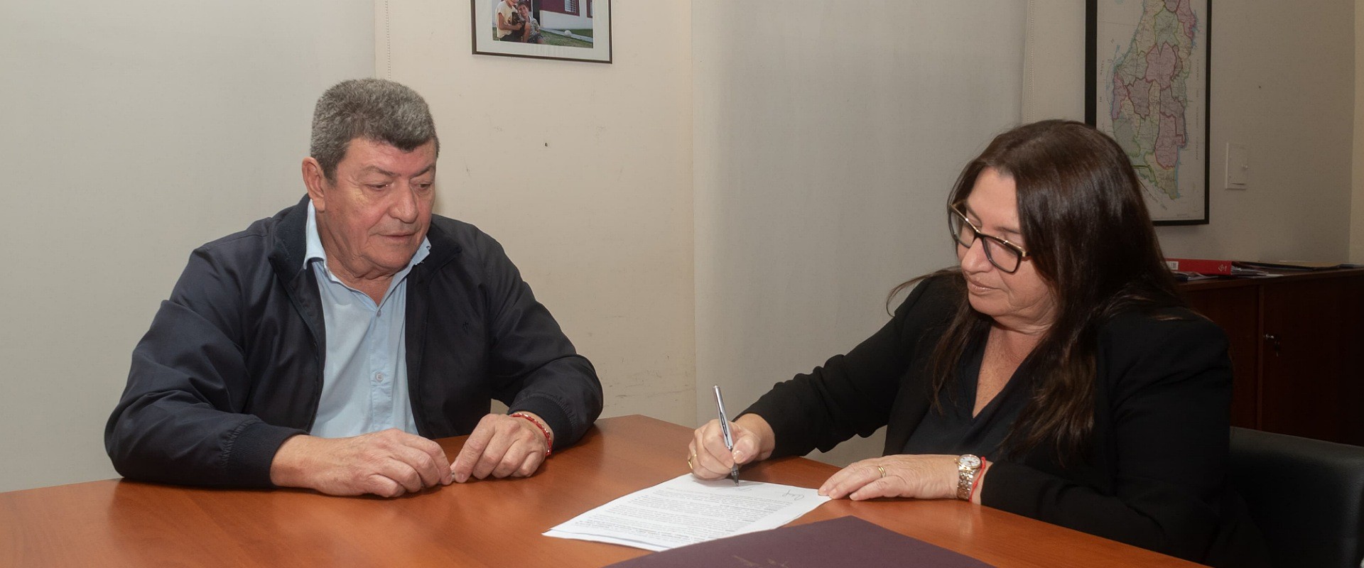 El IAPV y la escribanía Mayor de Gobierno rubricaron un convenio de colaboración