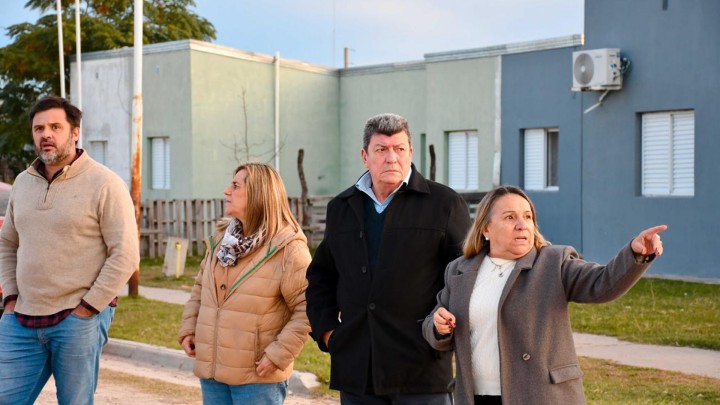 Autoridades provinciales recorrieron viviendas reactivadas en Gualeguay