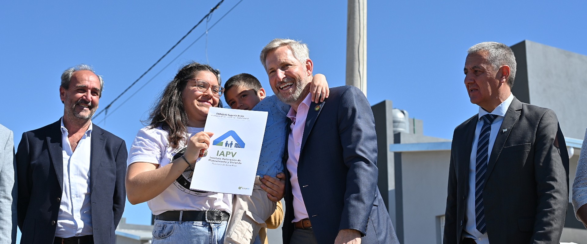 El gobernador entregó 40 nuevas viviendas en Urdinarrain finalizadas por la provincia
