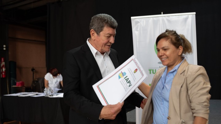 La provincia entreg escrituras en la ciudad de Paran