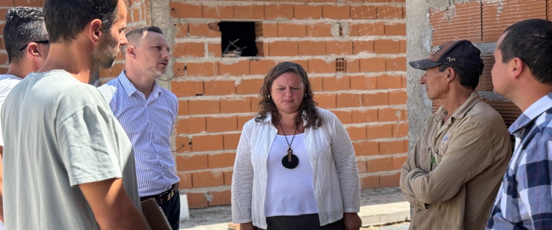 Recorrieron viviendas que se construyen en General Ram&iacute;rez